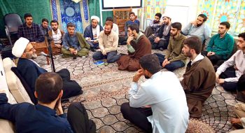 دورهمی کوتاه و صمیمی طلبگی با استاد عباسی ولدی